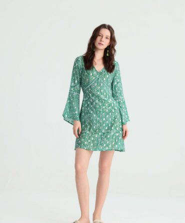 Designer Green Paisley Print Bell Sleeve Short Dress, V-Neck Slimming A-Line Loose Fit, Summer Casual Vacation Gown.