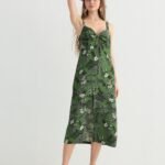 Ladies` bloues
